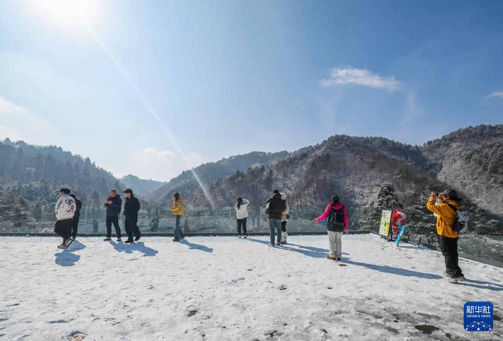 冰雪产业万亿赛道里的“浙江风景”