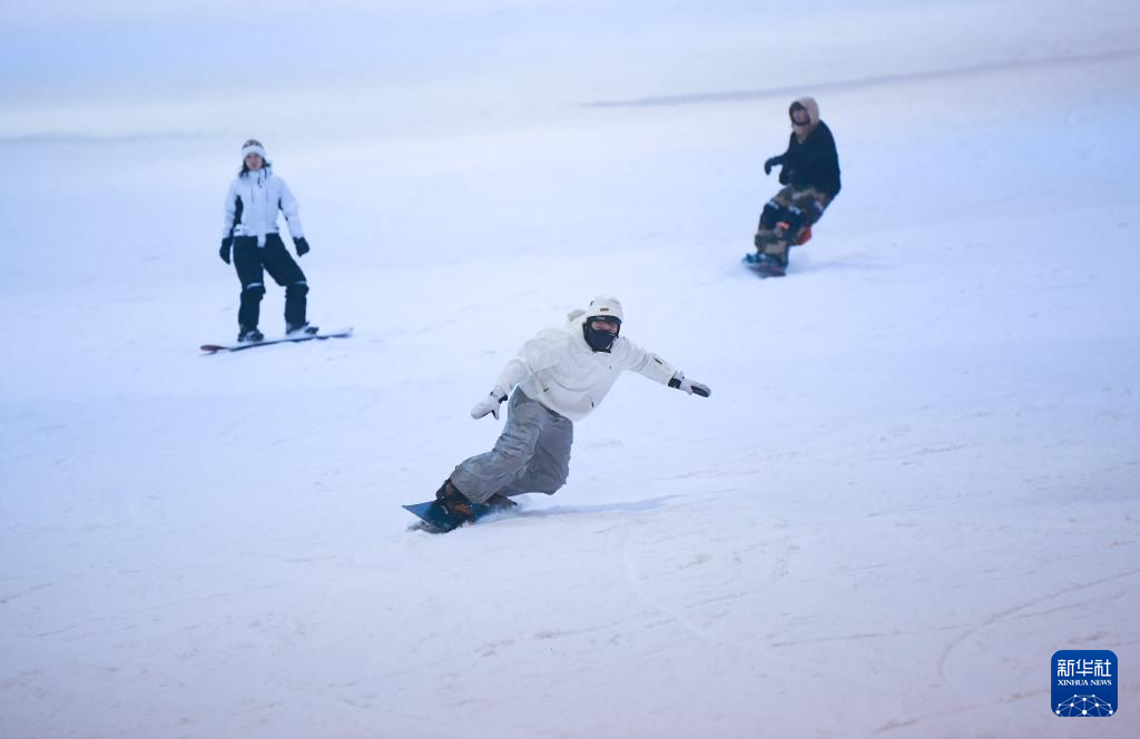 冰雪产业万亿赛道里的“浙江风景”