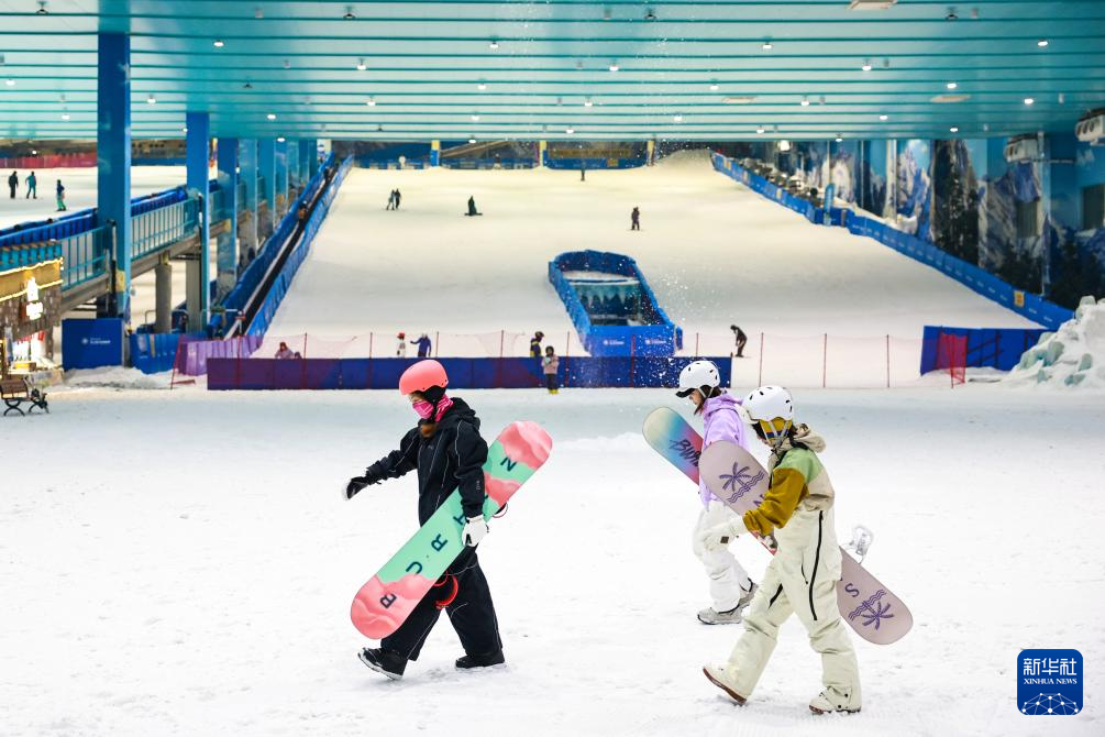 冰雪产业万亿赛道里的“浙江风景”