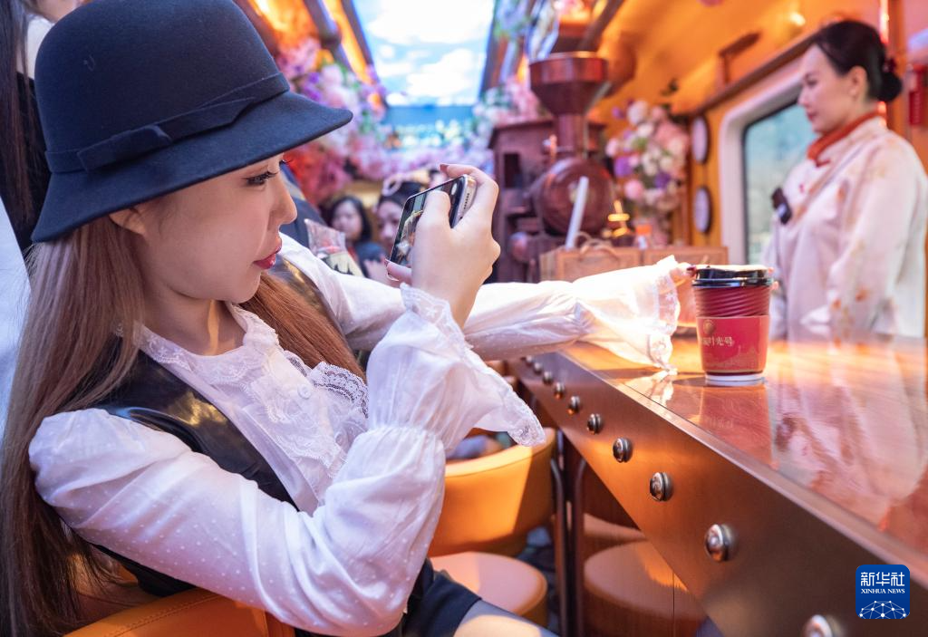 “津旅时光号”天津北站—北京站线路开通