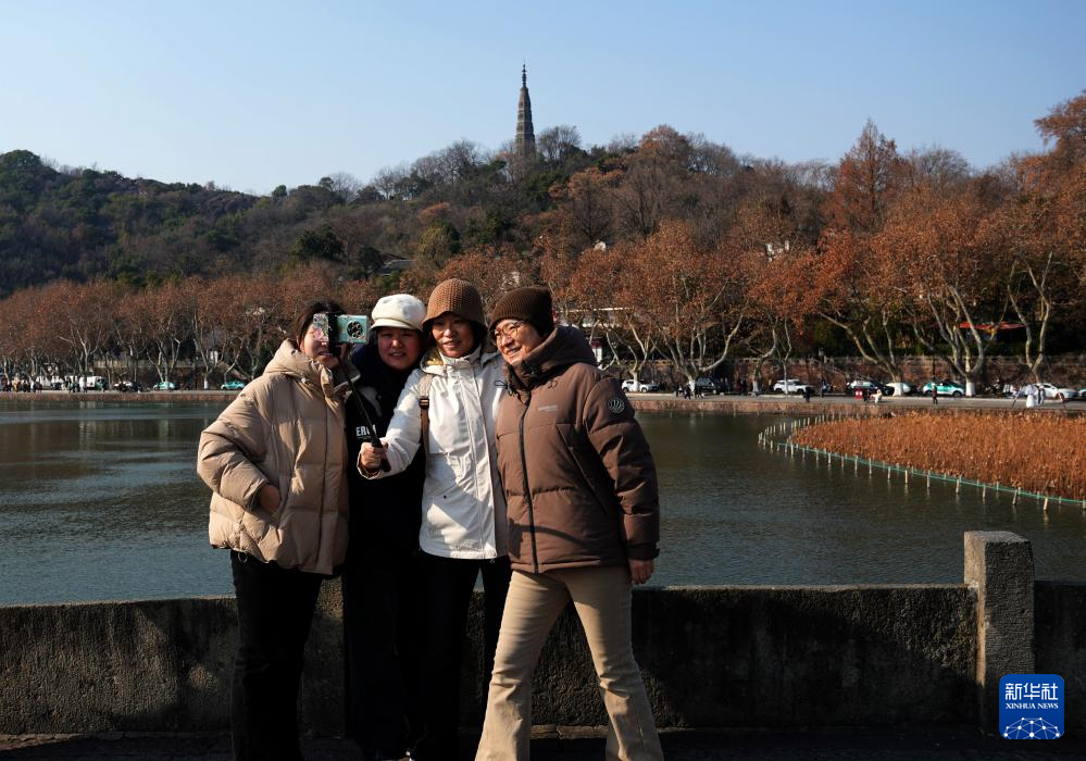 “三九”游西湖