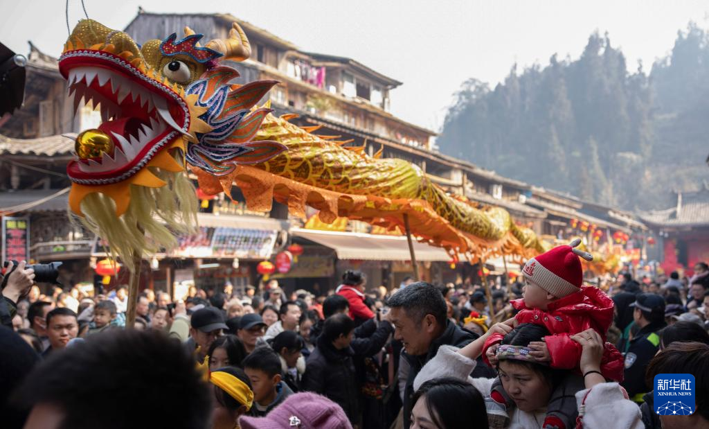 四川雅安:传统民俗迎新年