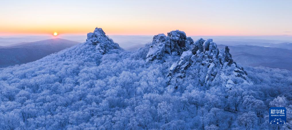 黑龙江七星山国家森林公园现雾凇景观