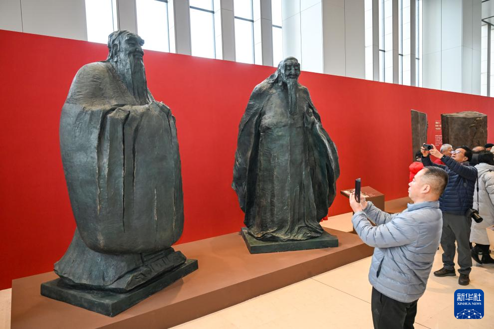 吴为山写意雕塑艺术展在京开展