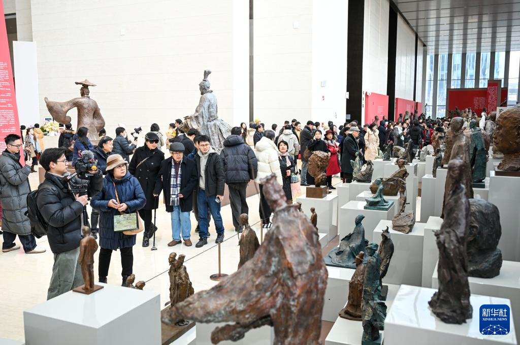 吴为山写意雕塑艺术展在京开展