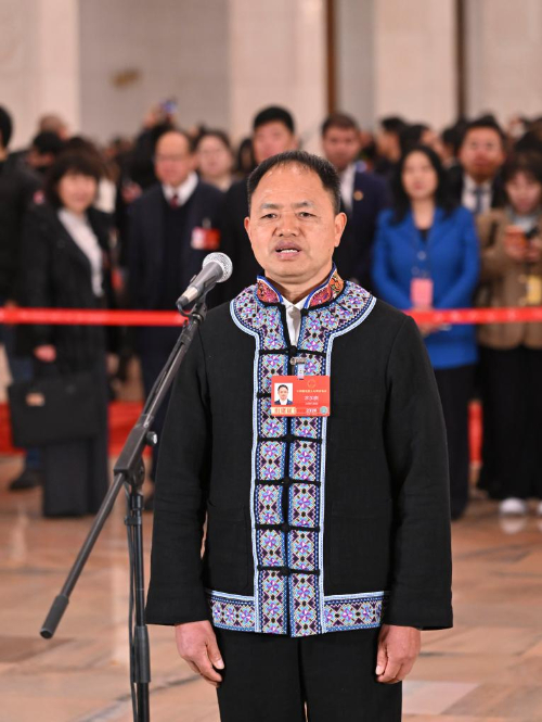 “代表通道”和“委员通道”传出这些“教育好声音” “代表通道”和“委员通道”传出这些“教育好声音”