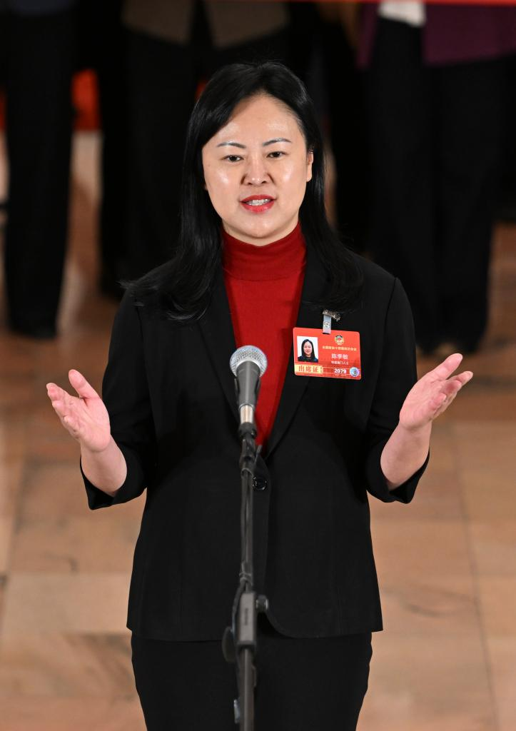 “代表通道”和“委员通道”传出这些“教育好声音” “代表通道”和“委员通道”传出这些“教育好声音”