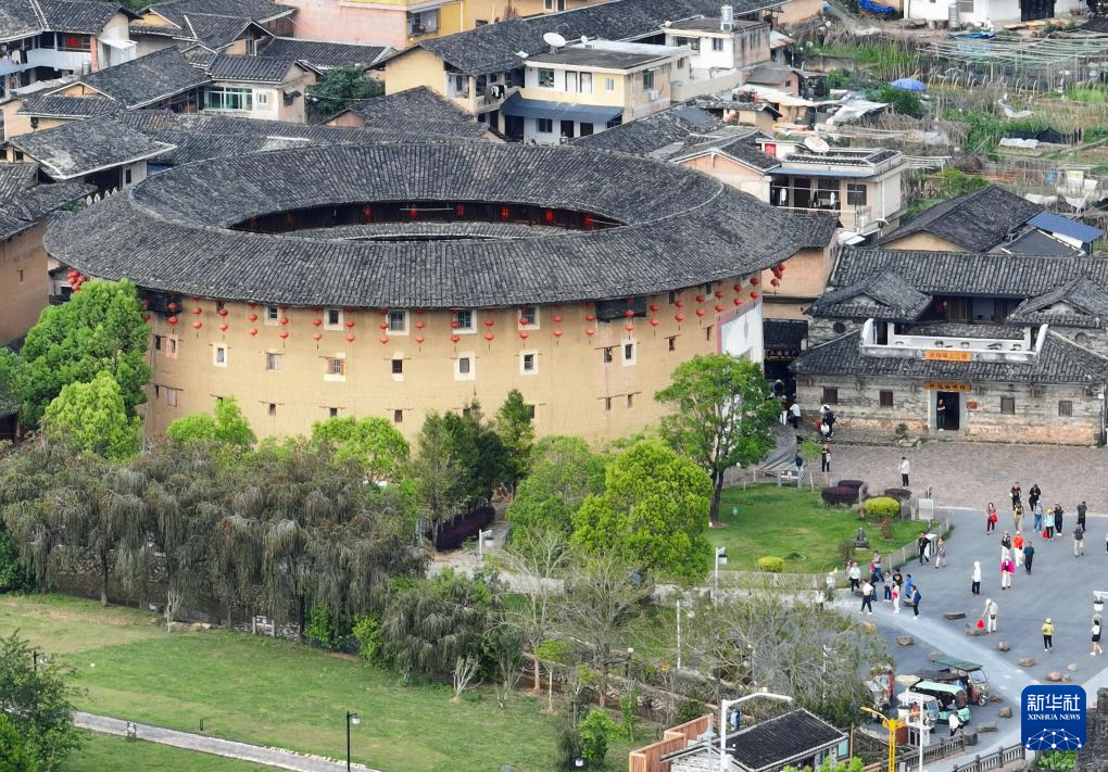 福建土楼:文旅融合促发展