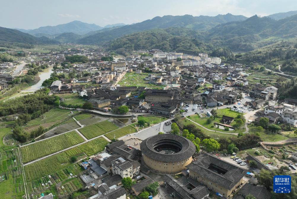 福建土楼:文旅融合促发展