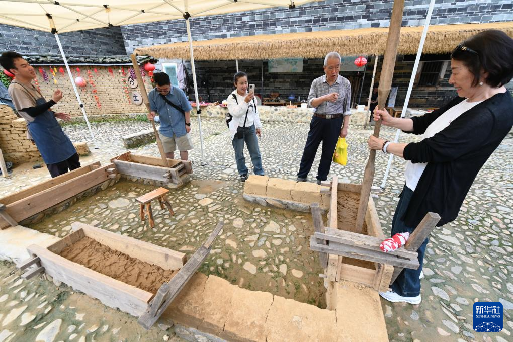 福建土楼:文旅融合促发展