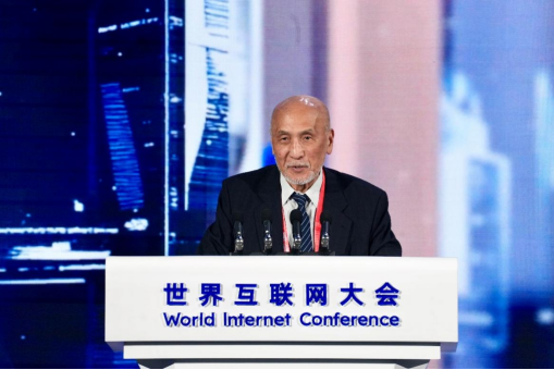 全吉男:中国已成为全球AI浪潮的重要引领者 全吉男:中国已成为全球AI浪潮的重要引领者