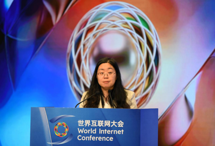 贺敏：八项可信准则助力全球AI治理