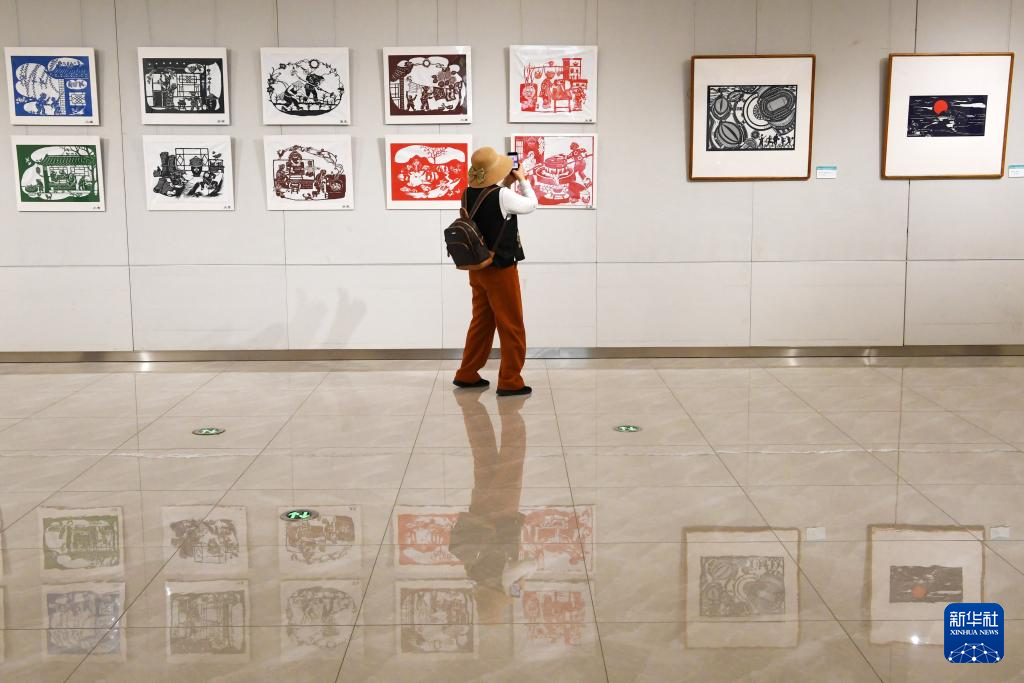 生态主题作品展倡绿色低碳生活方式