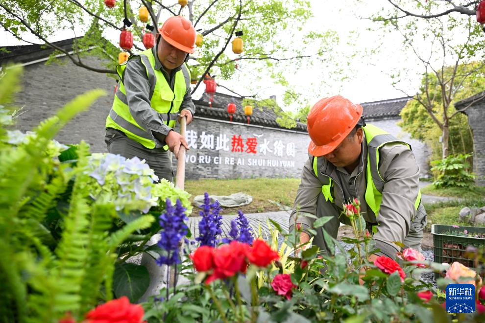 江苏如皋:以花为艺 匠造美景