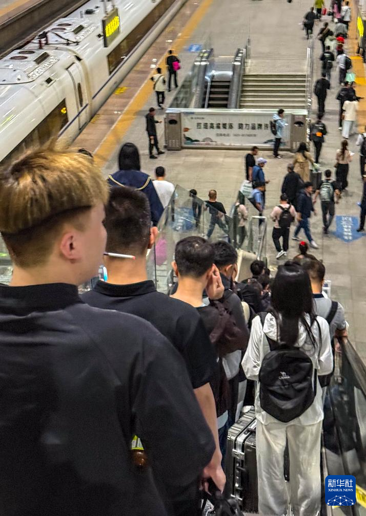 禁烟标识成摆设,二手烟治理为何“禁而不止”