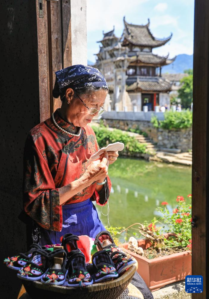 针线传雅韵 民俗迎端午