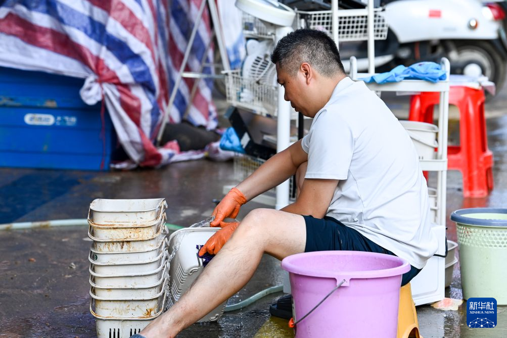 广西:凝心聚力 恢复生产生活秩序